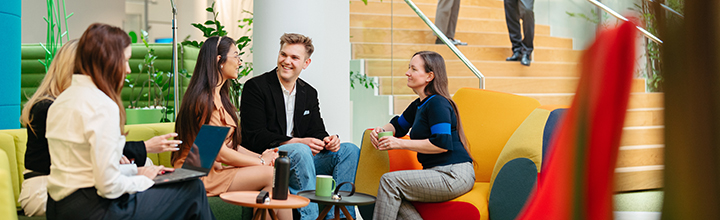 Titelbild der Firma Deloitte